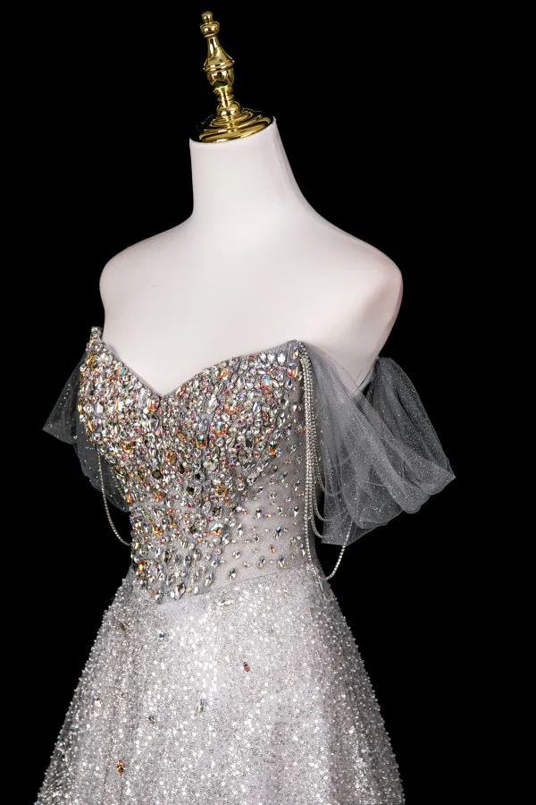 Charmant Glitzernden Silber Strass Pailletten Ballkleider 2025 A Linie Off Shoulder Kurze Ärmel Rückenfreies Lange Festliche Kleider