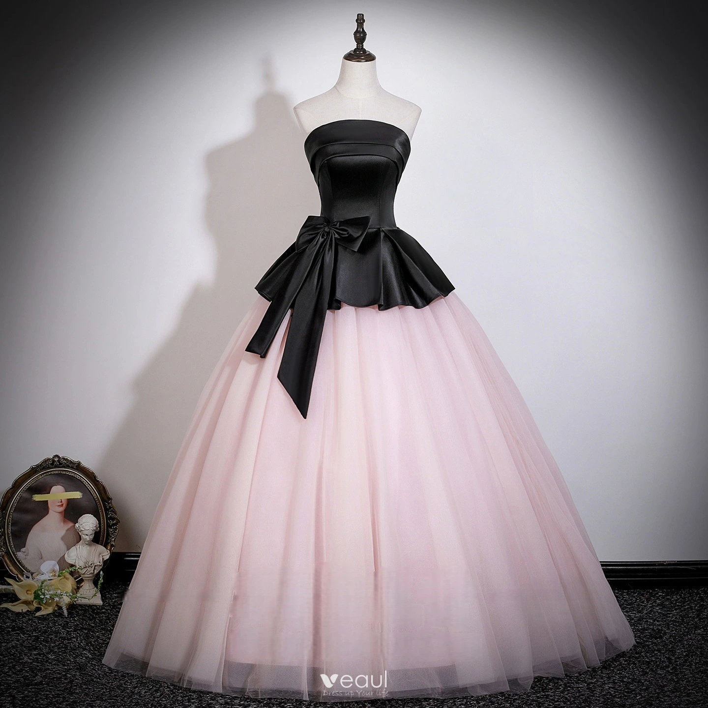 Ethereal Blushing Pink Prom Dresses 2026 Ball Gown Strapless Sleeveless Backless Bow Floor-Length / Long Tulle Formal Dresses Ethereal Blushing Pink Prom Dresses 2026 Ball Gown Strapless Sleeveless Backless Bow Floor-Length / Long Tulle Formal Dresses