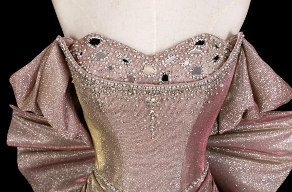 Sexy Rougissant Rose Faux Diamant Paillettes Robe De Soirée 2025 Trompette / Sirène De l'épaule Manches Courtes Dos Nu Noeud Longue Robe De Ceremonie