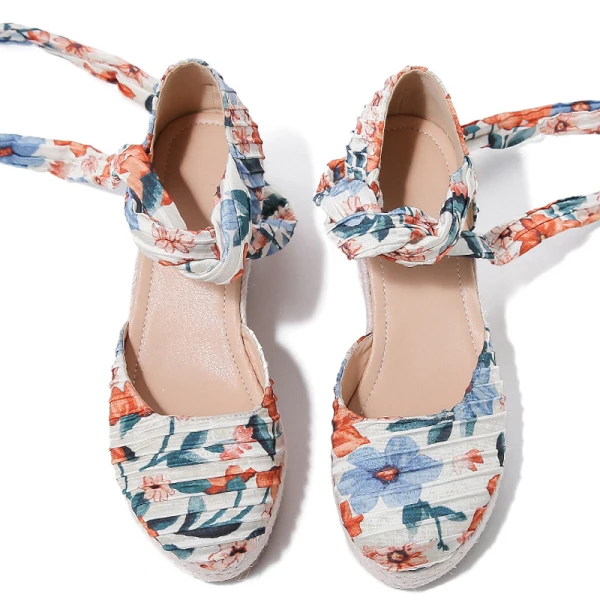 Fashion White Summer Street Wear Womens Sandals 2023 Ankle Strap 7 cm Wedges Square Toe Sandals