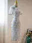 Style Chinois Bleu Ciel Impression Fendue devant Cheongsam 2024 Trompette / Sirène Col Haut Manches Courtes Thé Longueur