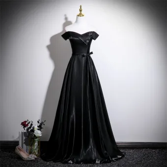 Élégant Noire Noeud Ceinture Robe De Soirée 2025 Princesse Amoureux Sans Manches Dos Nu Longue Robe De Ceremonie