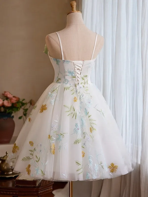 Chic / Belle Vert Cendré Appliques de retour Robe De Graduation 2025 Princesse Bretelles Spaghetti Sans Manches Dos Nu Courte Tulle