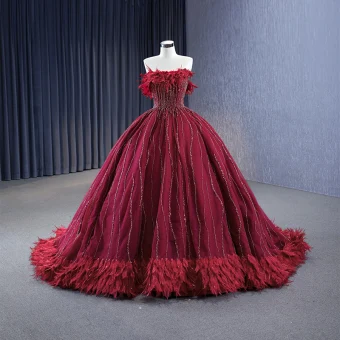 High End Burgundy Handmade Beading Sequins Feather Prom Dresses 2023 Ball Gown Strapless Sleeveless Backless Court Train Prom Formal Dresses