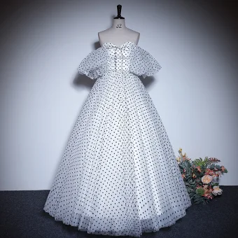 Mode Blanche Tachetée Robe De Bal 2023 Princesse De L Épaule Manches Courtes Dos Nu Longue Promo Robe De Ceremonie