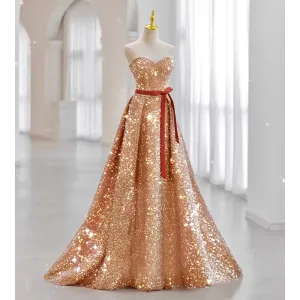 Sparkly Gull Paljetter Sløyfe Sash Ballkjoler 2024 Prinsesse Kjæreste Uten Ermer Ryggløse Feie Tog Formelle Kjoler
