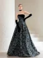 Vintage / Retro Black Floral Prom Dresses 2025 A-Line / Princess Strapless Sleeveless Backless Sweep Train Formal Dresses