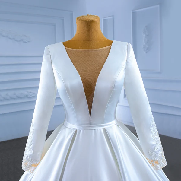 High-end White Satin Wedding Dresses 2022 Ball Gown Scoop Neck Long Sleeve Beading Lace Flower Sash Chapel Train Wedding