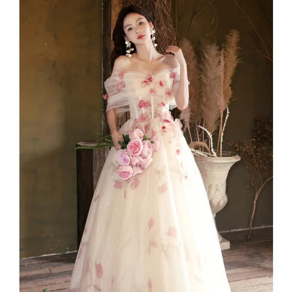 Flower Fairy Chic / Beautiful White Appliques Prom Dresses 2023 A-Line / Princess Off-The-Shoulder Short Sleeve Backless Floor-Length / Long Prom Formal Dresses