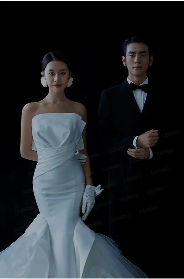 Simple Ivoire Robe De Mariée 2022 Trompette / Sirène Bustier Sans Manches Appliques Dos Nu Chapel Train Mariage