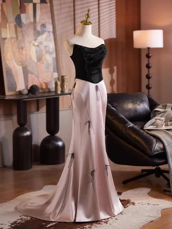 Sexy Blozen Roze Strik Avondjurken 2025 Trompet / Zeemeermin Strapless Mouwloos Ruglooze Sweep Trein Avond Gelegenheid Jurken