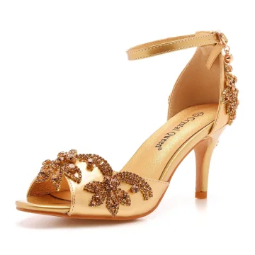 Sjarmerende Gull Rhinestone Brudesko 2023 Ankelstropp 7 Cm Stiletthæler Peep Toe Bryllup Sandaler Høyhælte