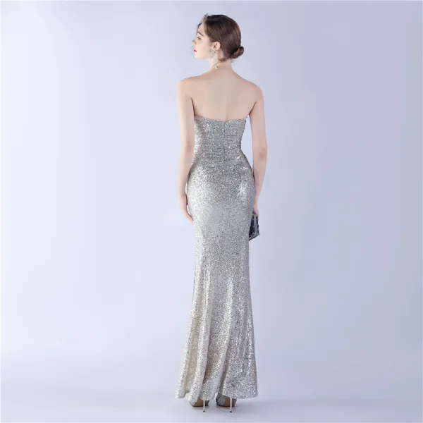Sexy Argenté Paillettes Fendue devant Robe De Soirée 2024 Trompette / Sirène Bustier Sans Manches Dos Nu Longue Soirée Robe De Ceremonie