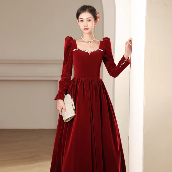 Elegant Burgundy Winter Suede Prom Dresses 2023 A-Line / Princess Square Neckline Rhinestone Long Sleeve Backless Bow Floor-Length / Long Prom Formal Dresses