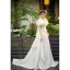 Vintage Weiß Satin Brautkleider / Hochzeitskleider 2023 A Linie V-Ausschnitt Geschwollenes Kurze Ärmel Rückenfreies Sweep / Pinsel Zug Hochzeit