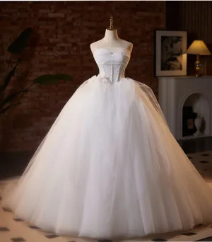 Eleganta Vita Appliqués Bröllopsklänningar 2025 Balklänning Axelbandslös Ärmlös Halterneck Svep Tåg Bröllop