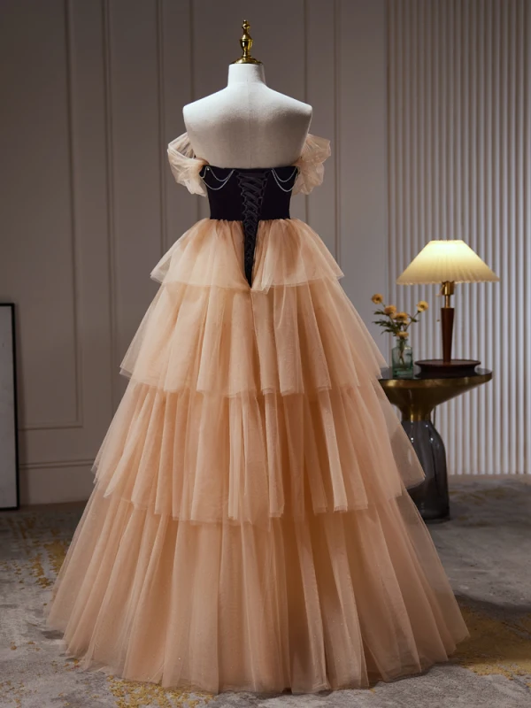Chic / Beautiful Champagne Cascading Ruffles Prom Dresses 2023 A-Line / Princess Off-The-Shoulder Rhinestone Sleeveless Backless Floor-Length / Long Prom Formal Dresses