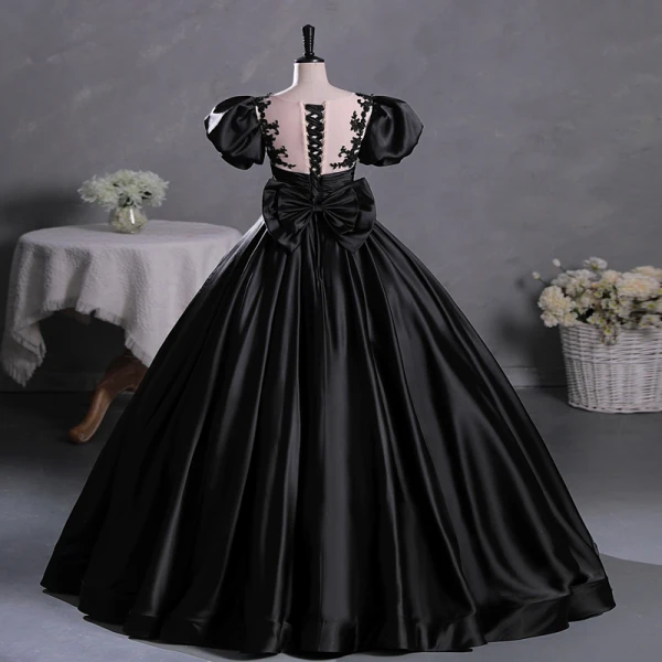 Vintage Schwarz Perlenstickerei Spitze Blumen Satin Ballkleider 2023 Ballkleid Rundhalsausschnitt Kurze Ärmel Schleife Lange Ball Festliche Kleider