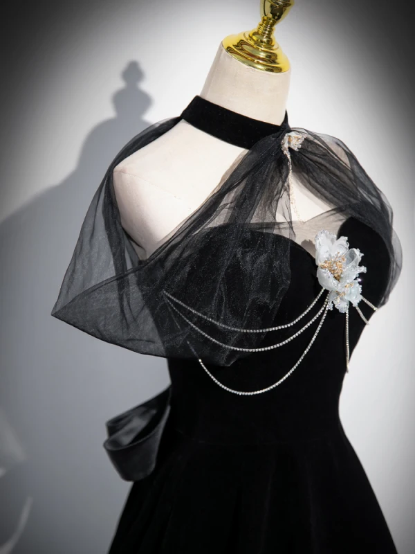 Chic / Beautiful Black Beading Rhinestone Velvet Prom Dresses 2024 Ball Gown Halter Sleeveless Backless Bow Floor-Length / Long Prom Formal Dresses