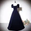 Élégant Bleu Marine Daim Robe De Bal 2023 Princesse Encolure Carrée Faux Diamant Manches Courtes Dos Nu Noeud Longue Promo Robe De Ceremonie