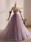 Charmant Lavendel Perlenstickerei Perle Schleife Ballkleider 2024 Ballkleid Spaghettiträger Ärmellos Rückenfreies Sweep / Pinsel Zug Ball Festliche Kleider