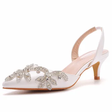 Chic Beautiful White Rhinestone Wedding Shoes 2023 5 Cm Stiletto Heels Pointed Toe Wedding Sandals High Heels