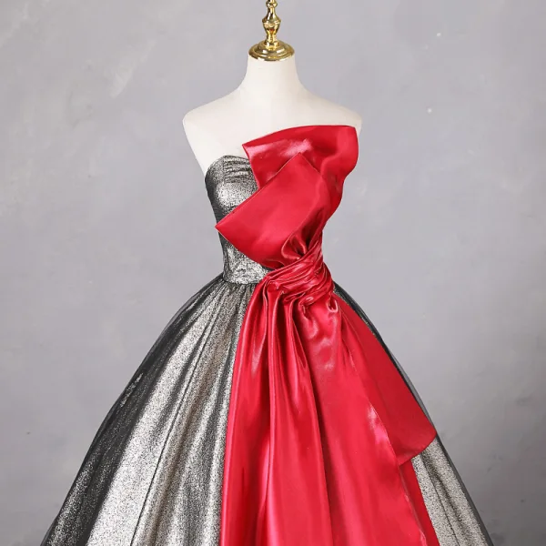 Unusual Grey Two Tone Satin Prom Dresses 2024 Ball Gown Strapless Sleeveless Backless Floor-Length / Long Prom Formal Dresses