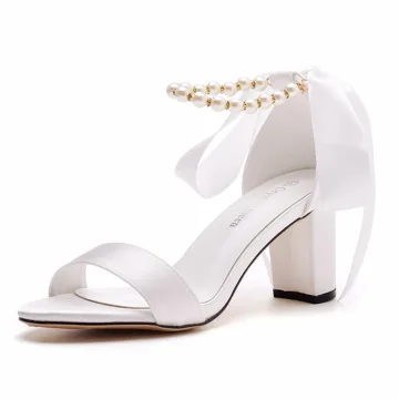 Elegante Witte Parel Enkelband Strik Bruidsschoenen 2023 7 Cm Dikke Hak Peep Toe Huwelijk Sandalen