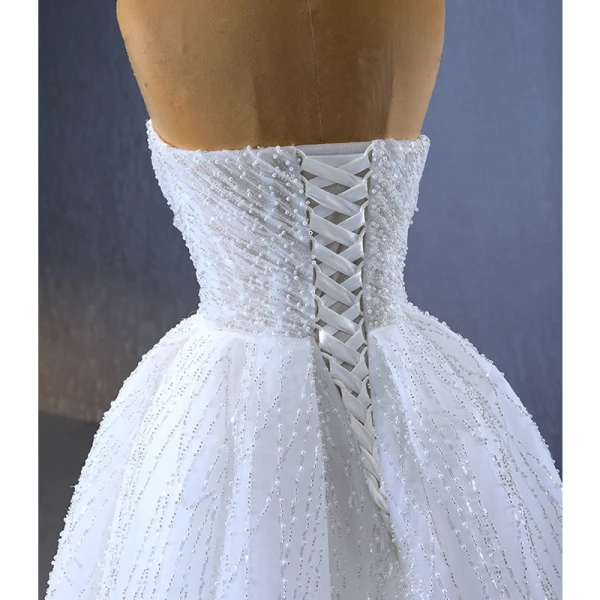 High End Glitzernden Weiß Perlenstickerei Perle Pailletten Brautkleider / Hochzeitskleider 2023 A Linie Bandeau Ärmellos Rückenfreies Hof-Schleppe Hochzeit