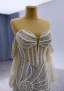 High End Charmant Weiß Handgefertigt Perlenstickerei Perle Strass Pailletten Ballkleider 2024 Meerjungfrau Bandeau Kurze Ärmel Rückenfreies Sweep / Pinsel Zug Strand