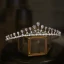 Enkel Sølv Rhinestone Har Tilbehor Bryllup Tiara 2022 Zirkon Legering Tiara