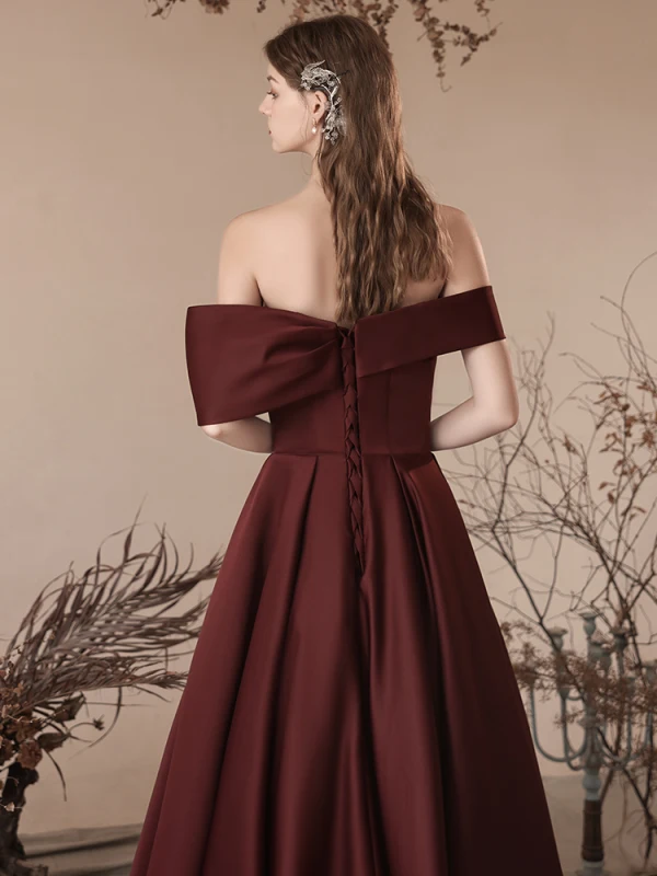 Vintage Burgunderrot Satin Ballkleider 2024 A Linie Ärmellos Off Shoulder Rückenfreies Lange Ball Festliche Kleider