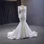 Luxe Charmant Blanche Appliques Fait main Perlage Robe De Mariée Trompette / Sirène 2023 Encolure Dégagée Manches Longues Dos Nu Train De Balayage Mariage