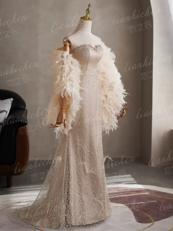 Sexy Champagne Perlage Faux Diamant Paillettes Plumes Robe De Soirée 2026 Trompette / Sirène Bustier Sans Manches Dos Nu Longue Soirée Robe De Ceremonie