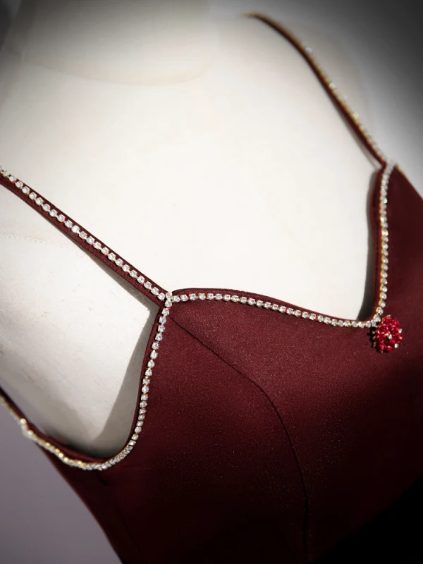 Chic / Belle Bordeaux Faux Diamant Robe De Bal 2023 Princesse Bretelles Spaghetti Sans Manches Dos Nu Longue Promo Robe De Ceremonie