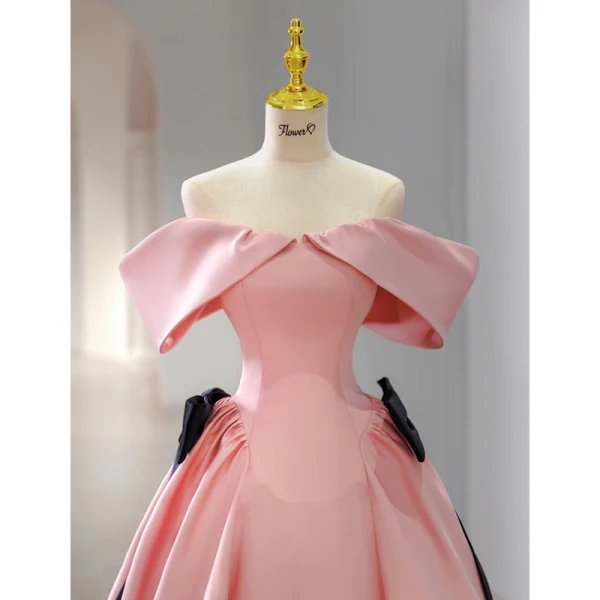 Elegant Candy Pink Satin Prom Dresses 2023 Ball Gown Off-The-Shoulder Short Sleeve Backless Bow Floor-Length / Long Prom Formal Dresses