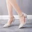 Charmant Weiß Perle Strass Brautschuhe 2022 Knöchelriemen 9 cm Stilettos Spitzschuh Hochzeit Hochhackige