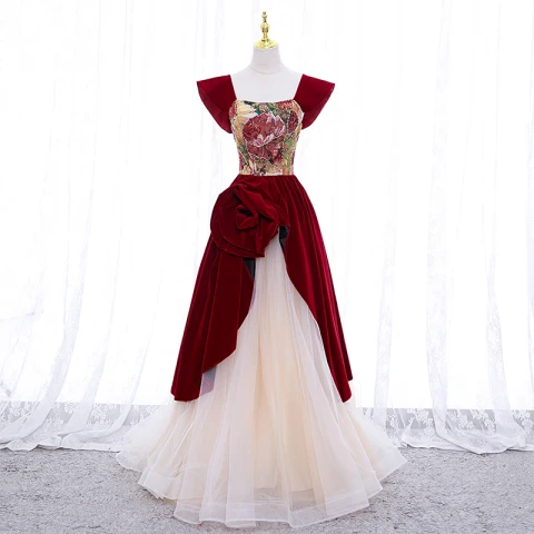 Vintage Borgoña Suede Impresión Vestidos de gala 2022 A-Line / Princess Escote Cuadrado Manga Corta Sin Espalda Largos Vestidos Formales