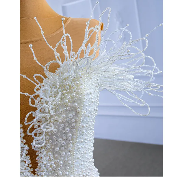 Luxury / Gorgeous Ivory Pearl Tassel Sequins Wedding Dresses 2022 Trumpet / Mermaid Scoop Neck Sleeveless Sweep Train Wedding