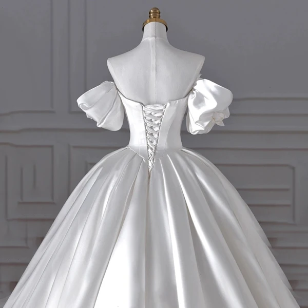 Vintage / Retro Modest / Simple White Satin Wedding Dresses 2024 Ball Gown Off-The-Shoulder Short Sleeve Backless Floor-Length / Long Wedding