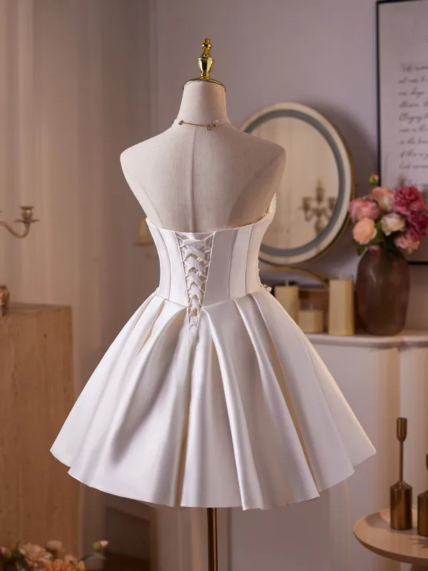 Sexy White Lace Flower Satin Short Party Dresses 2025 A-Line / Princess Strapless Sleeveless Backless Cocktail Party Evening Party Formal Dresses
