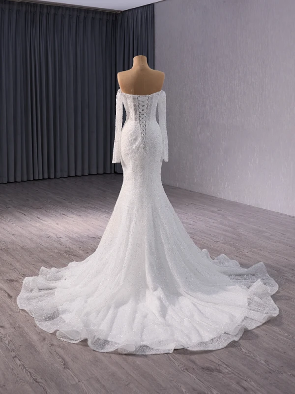 Haut de Gamme Blanche Fait main Perlage Paillettes Robe De Mariée 2024 Trompette / Sirène De l'épaule Manches Longues Dos Nu Tribunal Train Mariage