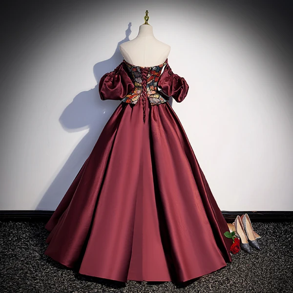 Vintage / Retro Burgundy Embroidered Formal Dresses 2022 Satin Off-The-Shoulder Puffy Short Sleeve Backless Floor-Length / Long Prom Dresses