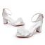 Élégant Blanche Appliques Chaussure De Mariée 2024 Bride Cheville 7 cm Talons Épais Peep Toes / Bout Ouvert Mariage Sandales Talons Hauts Chaussure De Mariée