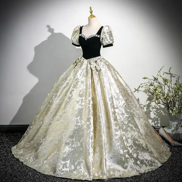 Chic Noire Faux Diamant Noeud Robe De Bal 2025 Robe Boule Encolure Carrée Gonflée Manches Courtes Dos Nu Longue Promo Robe De Ceremonie