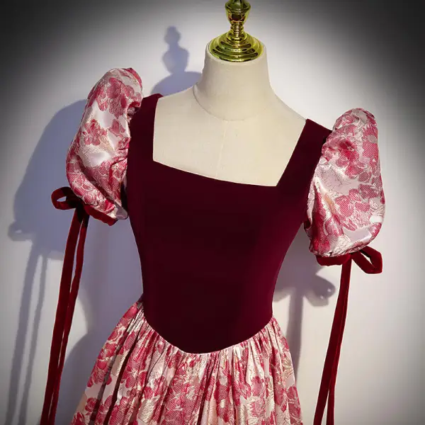 Chic / Beautiful Burgundy Printing Sequins Prom Dresses A-Line / Princess 2022 Square Neckline Puffy Short Sleeve Backless Sweep Train Prom Formal Dresses
