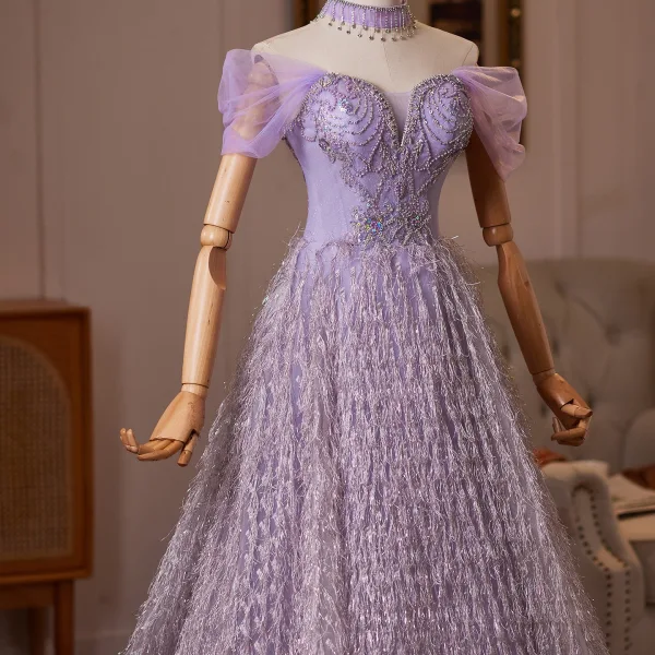 Zauberhaft Lavendel Perlenstickerei Strass Pailletten Quaste Ballkleider 2026 Ballkleid Off Shoulder Kurze Ärmel Rückenfreies Lange Festliche Kleider