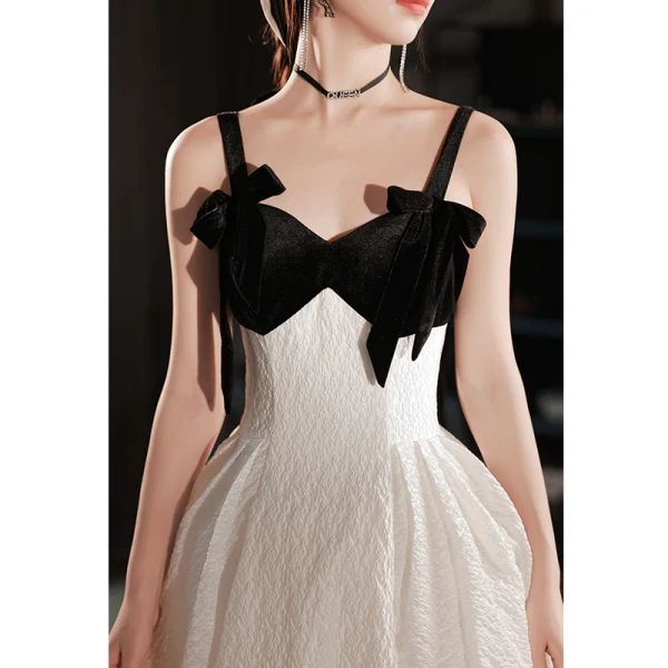 Fashion Ivory Prom Dresses 2022 A-Line / Princess Spaghetti Straps Sleeveless Backless Bow Floor-Length / Long Formal Dresses