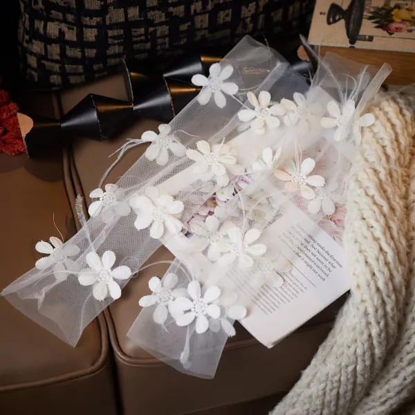 Élégant Blanche Fait main En Dentelle Fleur Mariage Gants Mariage 2026 Tulle
