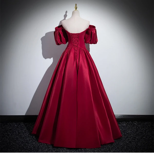 Modest / Simple Burgundy Satin Prom Dresses 2024 A-Line / Princess Off-The-Shoulder Short Sleeve Backless Floor-Length / Long Formal Dresses
